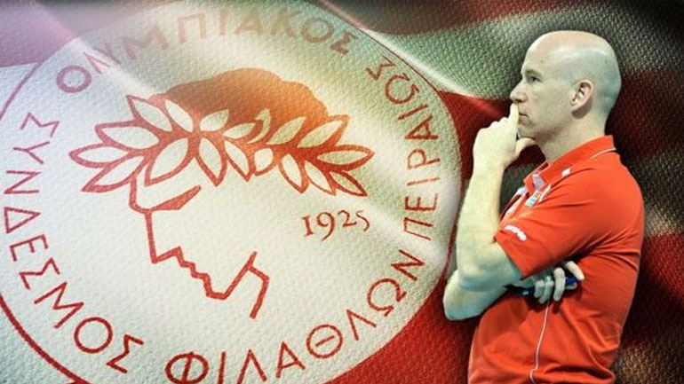 Βόλεϊ:  Ο προπονητής της εθνικής Ισπανίας στον πάγκο του Ολυμπιακού