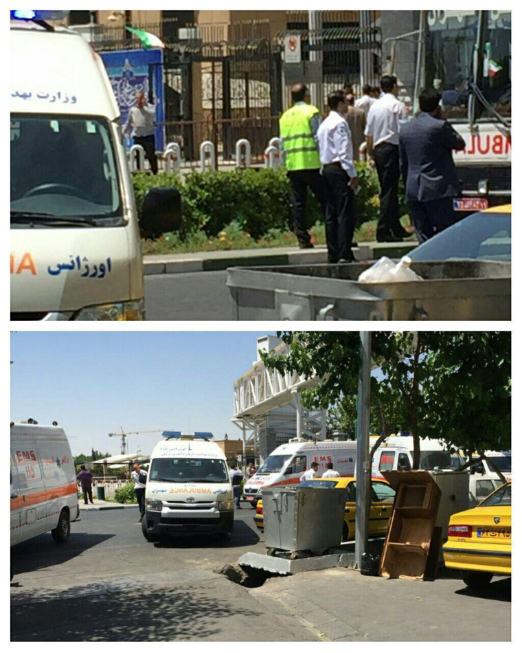 Ασθενοφόρα έξω από το Κοινοβούλιο