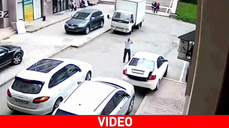 Υποψήφια για το βραβείο χειρότερης οδηγού!