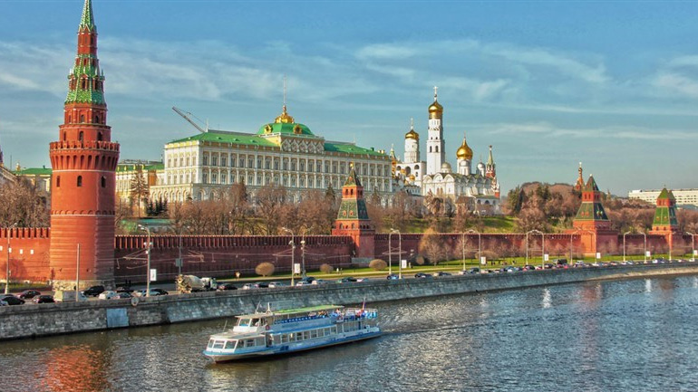 Το Κρεμλίνο καταδικάζει τις τρομοκρατικές επιθέσεις στο Ιράν