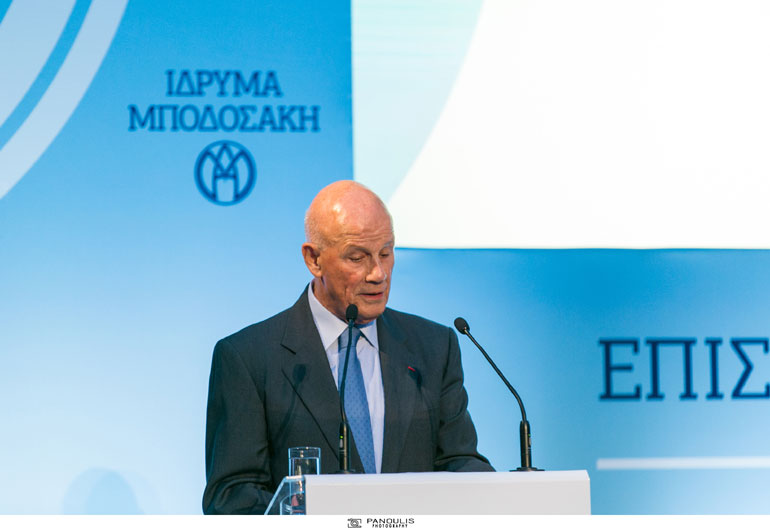 Ο Πρόεδρος του Δ.Σ. του Ιδρύματος Μποδοσάκη κ. Δ. Βλαστός απευθύνει χαιρετισμό