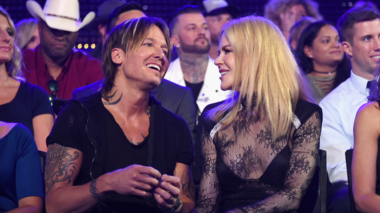 Ο Κιθ Έρμπαν μεγάλος νικητής της βραδιάς απονομής των CMT Awards 2017