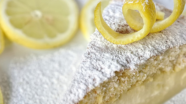 Κέικ με γιαούρτι και λεμόνι
