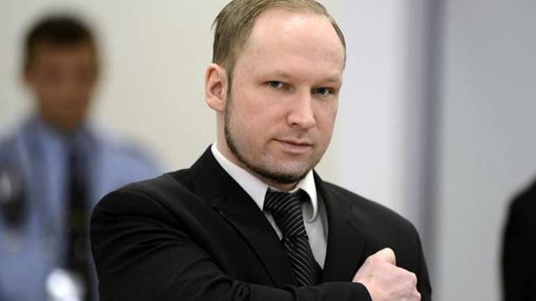 Ο μακελάρης  Άντερς Μπέρινγκ Μπρέιβικ λέγεται πλέον «Φιότολφ Χάνσεν»