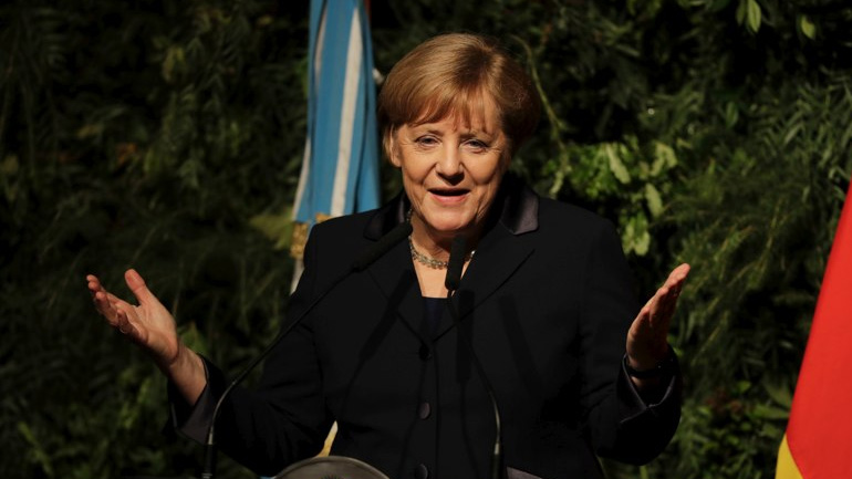 Η Μέρκελ δήλωσε ότι επιθυμεί να ξεκινήσουν γρήγορα οι συνομιλίες για το Brexit