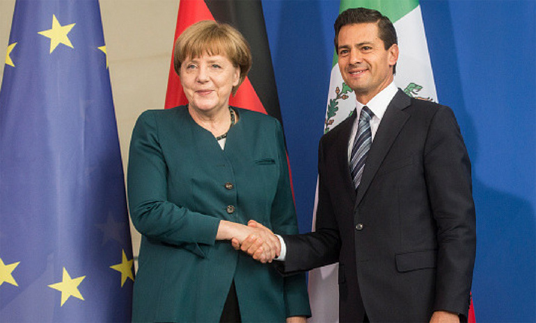 Η καγκελάριος της Γερμανίας Άγγελα Μέρκελ με τον Μεξικανό πρόεδρο Πένια Νιέτο 