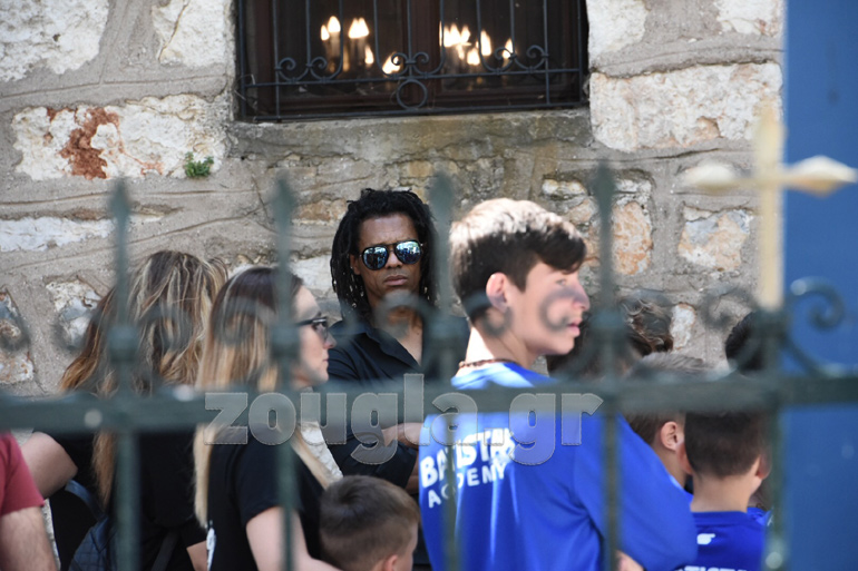 Ο βετεράνος διεθνής παίκτης, Ντανιέλ Μπατίστα, ήταν προπονητής του άτυχου 10χρονου. Μαζί και οι συμπαίκτες του...