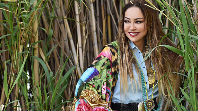 Η Μελίνα Ασλανίδου σε 5 πόλεις σε Αμερική και Καναδά – Μαζί της ο Γιώργος Λιανός