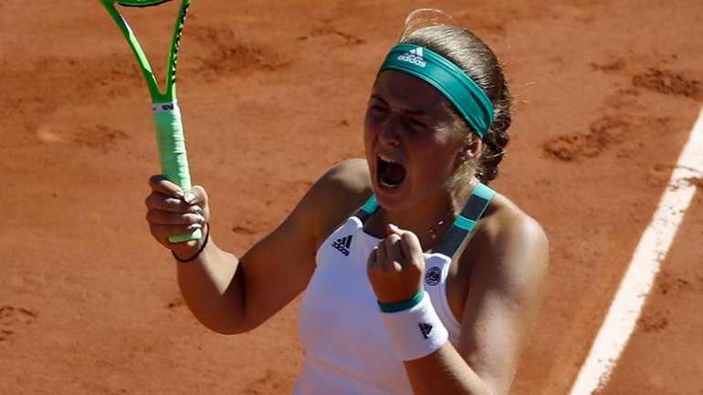 Θρίαμβος για την Οσταπένκο στο Ρολάν Γκαρός