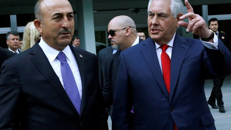 Τηλεφωνική επικοινωνία Τίλερσον-Τσαβούσογλου για Συρία και Κατάρ