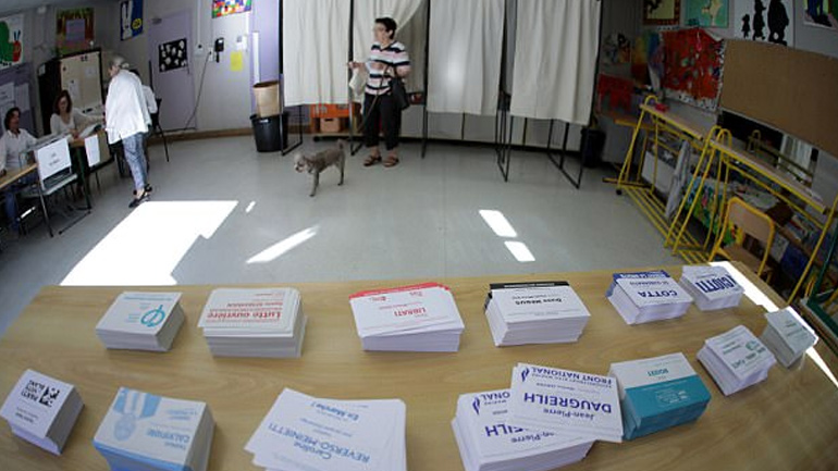 Γαλλία-βουλευτικές εκλογές: Ιστορική ήττα για το γαλλικό Σοσιαλιστικό Κόμμα PS