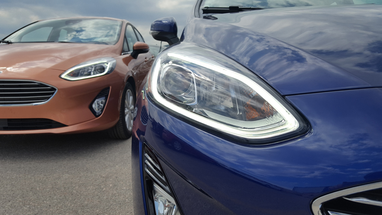 Τα εμπρός φώτα LED δίνουν άλλον αέρα...