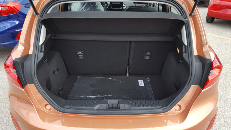 Μεγάλος ο χώρος αποσκευών για αυτοκίνητο της συγκεκριμένης κατηγορίας