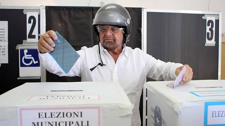 Ιταλία: Oι υποψήφιοι του Γκρίλο δεν περνούν στον δεύτερο γύρο των δημοτικών εκλογών