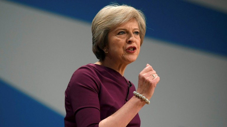 «Δεν έχουν αλλάξει τα σχέδια για το Brexit» διαβεβαιώνει εκπρόσωπος της Μέι
