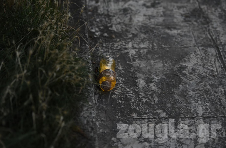 Αυτοσχέδιος εκρηκτικός μηχανισμός ο οποίος δεν εξερράγη (μπουκαλάκι νερού γεμάτο βενζίνη)