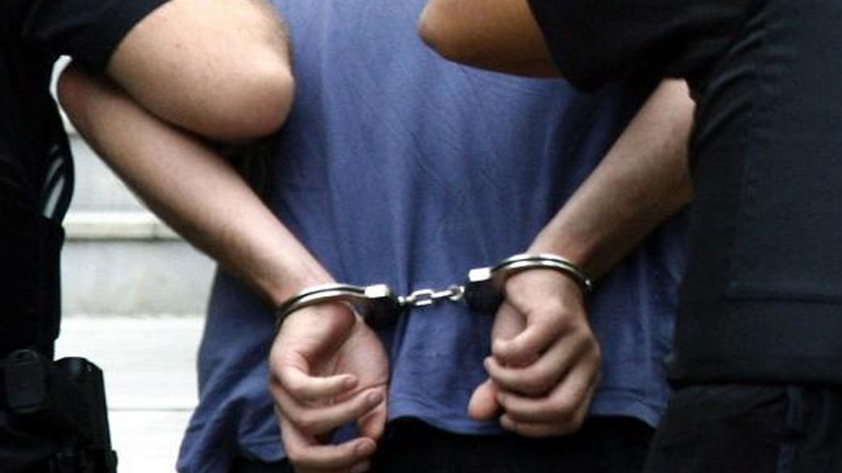 Πρέβεζα: Συνελήφθη για απόπειρα δολοφονίας με σκεπάρνι ο σύζυγος της 27χρονης