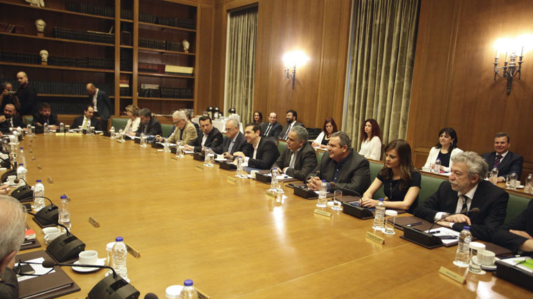 Σε εξέλιξη η συνεδρίαση του υπουργικού συμβουλίου υπό τον Αλ. Τσίπρα