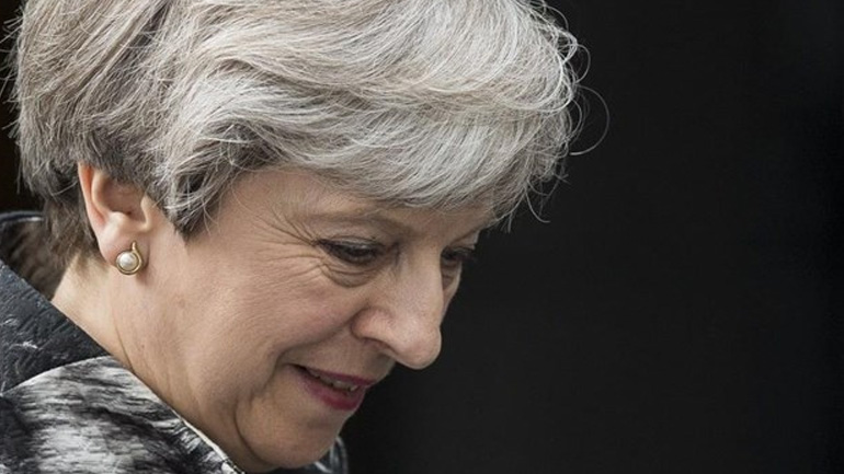 BBC: Η Μέι θα υπογράψει συμφωνία με το κόμμα DUP την Τετάρτη