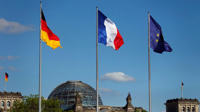 DW: Η Γερμανία θα στηρίξει τη Γαλλία στις μεταρρυθμίσεις