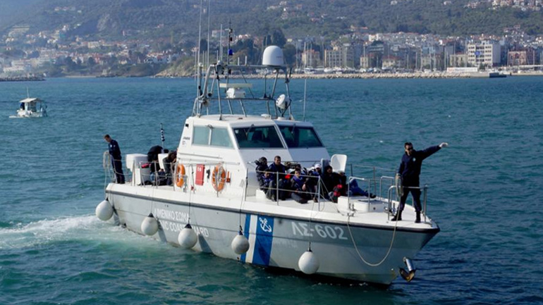 Διάσωση εκατοντάδων προσφύγων στη Λέσβο