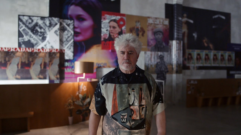 Ο Πέδρο Αλμοδόβαρ κεντρικό πρόσωπο διαφημιστικής καμπάνιας του οίκου Prada