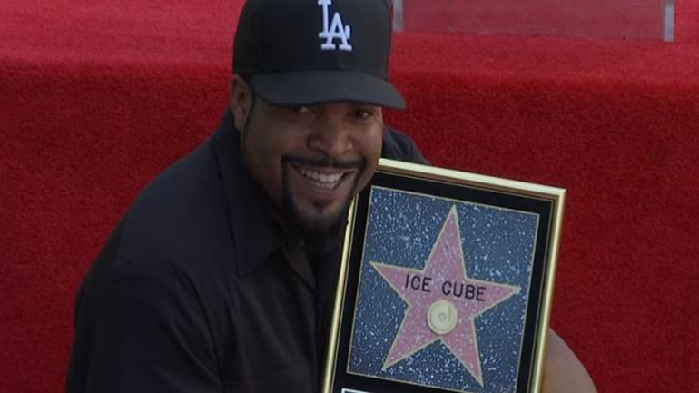 Αστέρι στη Λεωφόρο της Δόξας απέκτησε ο Ice Cube