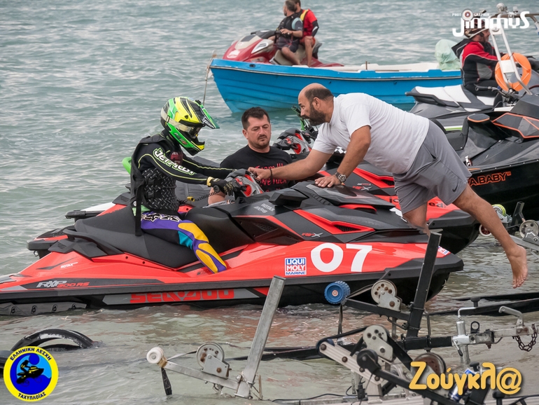 Άμα δεν μπορείς άσε να το πάρω εγώ! 