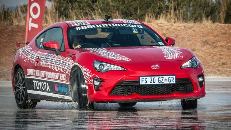 Πόσες ώρες μπορεί να πάει κάποιος με το πλάι;