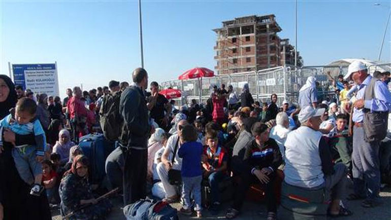 Κύματα Σύρων προσφύγων επιστρέφουν στη Συρία για το Μπαϊράμι