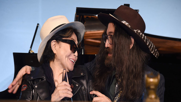 «Imagine» με την υπογραφή της Γιόκο Όνο και του Τζον Λένον