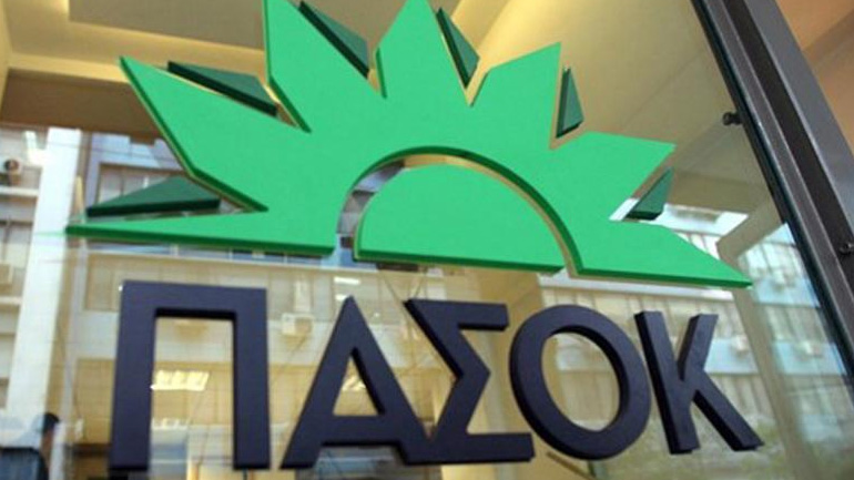 ΠΑΣΟΚ: Στρατηγική ήττα με σοβαρές ηθικές διαστάσεις το χθεσινό Eurogroup