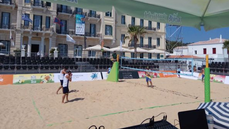 Άνοιξε η αυλαία του Πανελλήνιου Πρωταθλήματος Beach Volley στις Σπέτσες