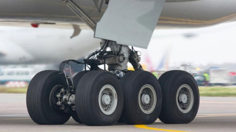 Ρόδος: Σταθμευμένο αεροσκάφος κύλησε και βγήκε εκτός διαδρόμου