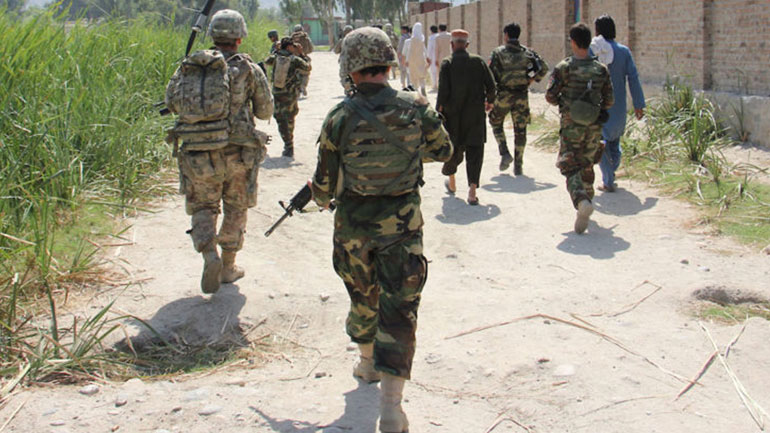 Επίθεση κατά Αμερικανών στρατιωτών στο Αφγανιστάν – Νεκρός ο δράστης