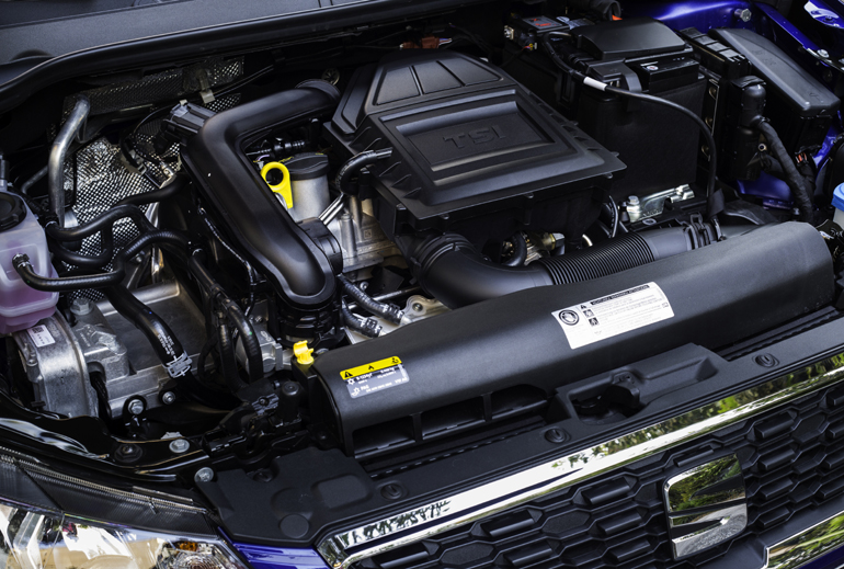 Αρχικά το νέο Ibiza θα είναι διαθέσιμο μόνο με κινητήρες βενζίνης. Προς τα τέλη του έτους θα υπάρξουν εκδόσεις diesel και φυσικού αερίου (CNG)