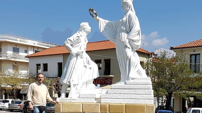 Ο γλύπτης Νίκος Γεωργίου ολοκλήρωσε το μεγαλόπρεπο έργο «Η Ελλάδα και ο Αγωνιστής»