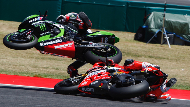 Ανατριχιαστικό ατύχημα στο φετινό αγώνα Superbikes στο Misano