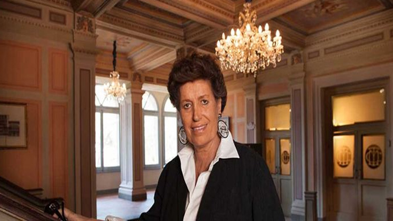 Έφυγε στα 80 της η Carla Fendi, η στυλοβάτης του διάσημου ιταλικού οίκου μόδας
