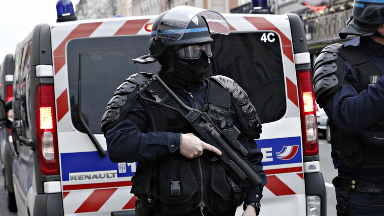 O δράστης της αποτυχημένης επίθεσης στα Ηλύσια Πεδία είχε ορκιστεί πίστη στο Ισλαμικό Κράτος