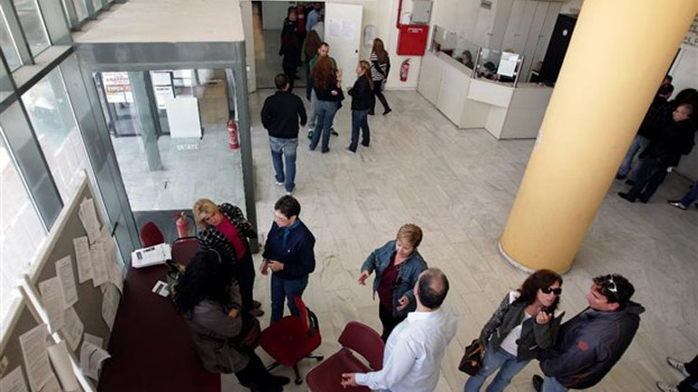 Αιτήσεις για 164 εποχικές θέσεις σε 10 δήμους