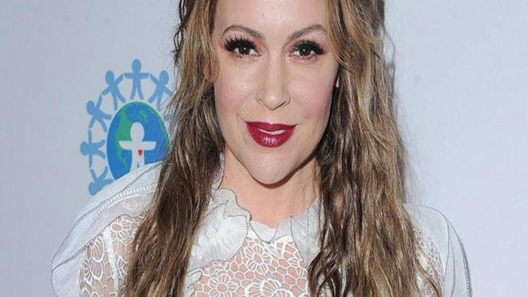 Την πάτησε σαν τον Johnny Depp η Alyssa Milano -Την κατέστρεψε ο οικονομικός της διευθυντής