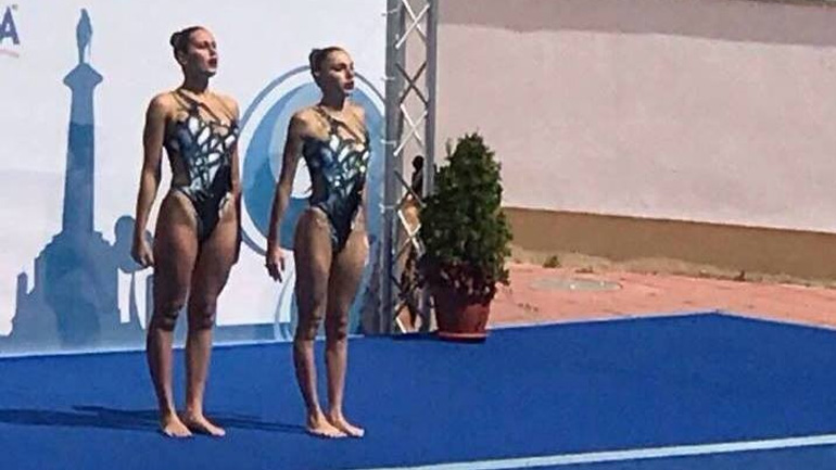 Συγχρονισμένη κολύμβηση: Στον τελικό στο Ελεύθερο Ντουέτο οι Ταξοπούλου, Δίπλα
