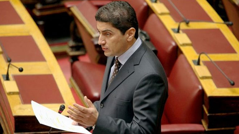 Λ. Αυγενάκης: «Διαστάσεις επιδημίας παίρνουν οι θάνατοι από πνιγμούς στην Κρήτη»