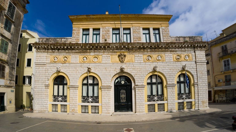 Κατάληψη στο Δημαρχείο Κέρκυρας από την ΠΟΕ-ΟΤΑ