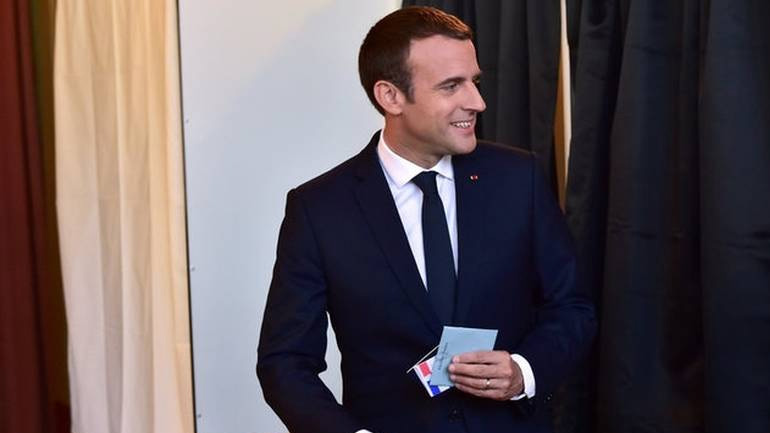 Ο Μακρόν δεν βλέπει κανέναν διάδοχο του Άσαντ που να διαθέτει επαρκή νομιμοποίηση