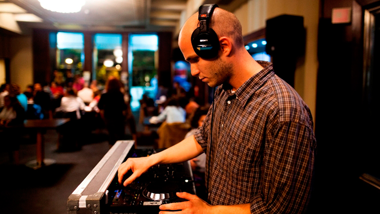 «Tropical Affair»: Rebel – Blend Mishkin