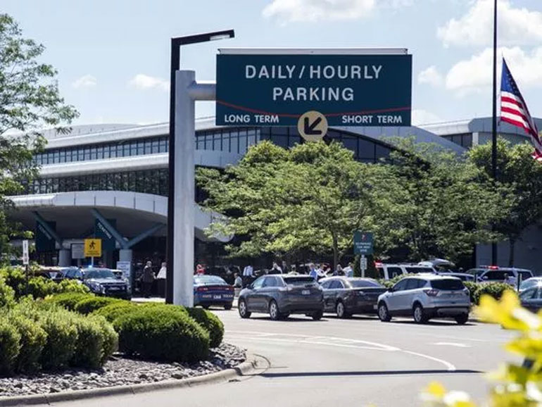 Tο αεροδρόμιο του Φλιντ