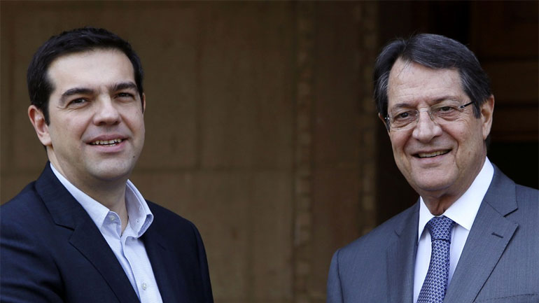 Σε εξέλιξη η συνάντηση Τσίπρα – Αναστασιάδη