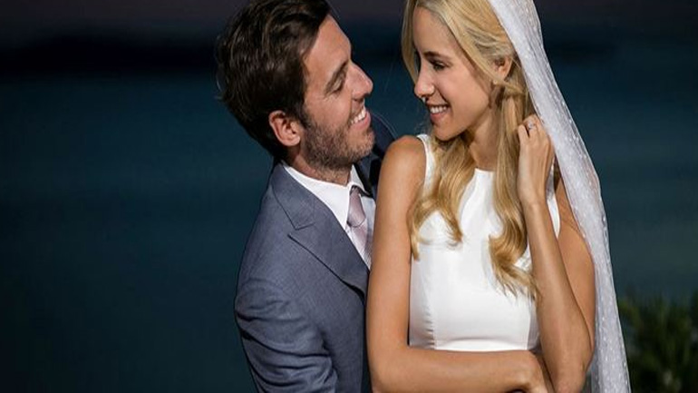 Νέες φωτογραφίες από τον γάμο της Δούκισσας Νομικού με τον Δημήτρη Θεοδωρίδη